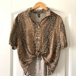 WILD FABLE Snake Print Blouse ✨